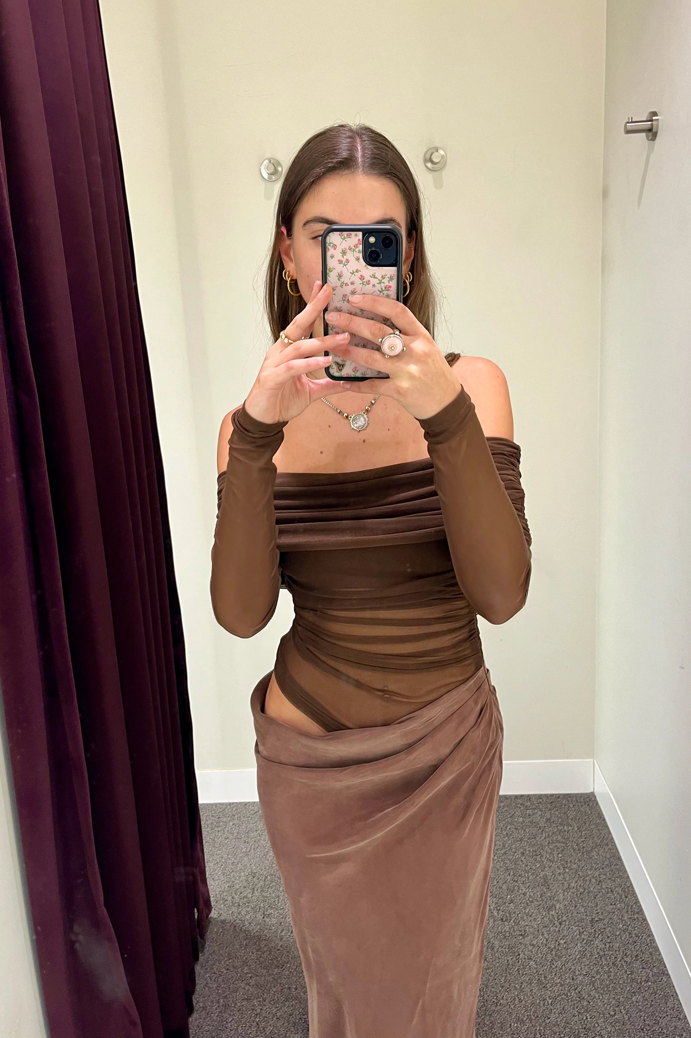 Benni Yasmin Off Shoulder Dress - Chocolate - Image 6