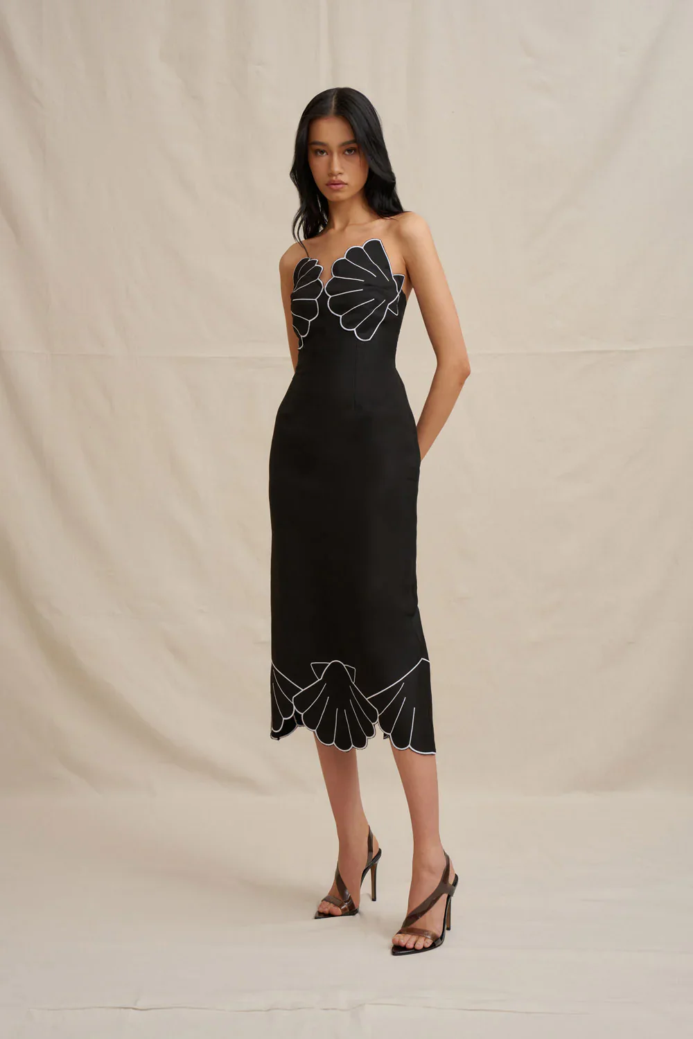 By Johnny Kimora Shell Strapless Midi Dress- Black & White - Image 3
