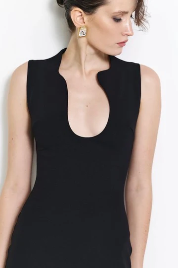 Effie Kats Bloom Gown - Black - Image 6