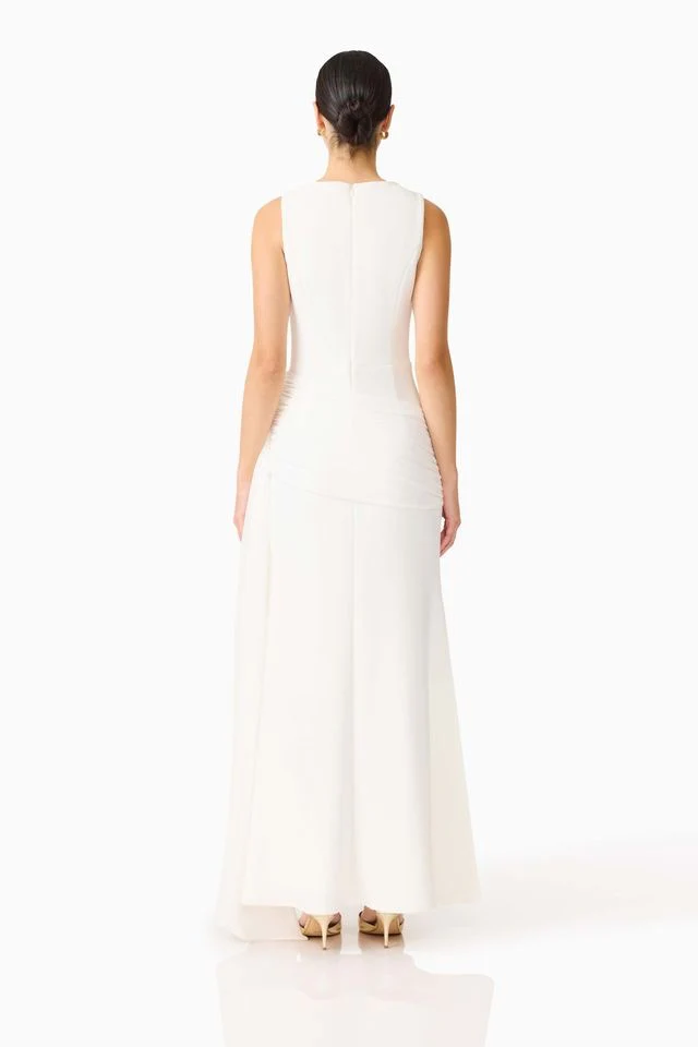 Elliatt Amelina Sash Gown - White - Image 6