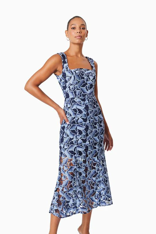 Elliatt Mila Midi Dress - Navy Multi - Image 3