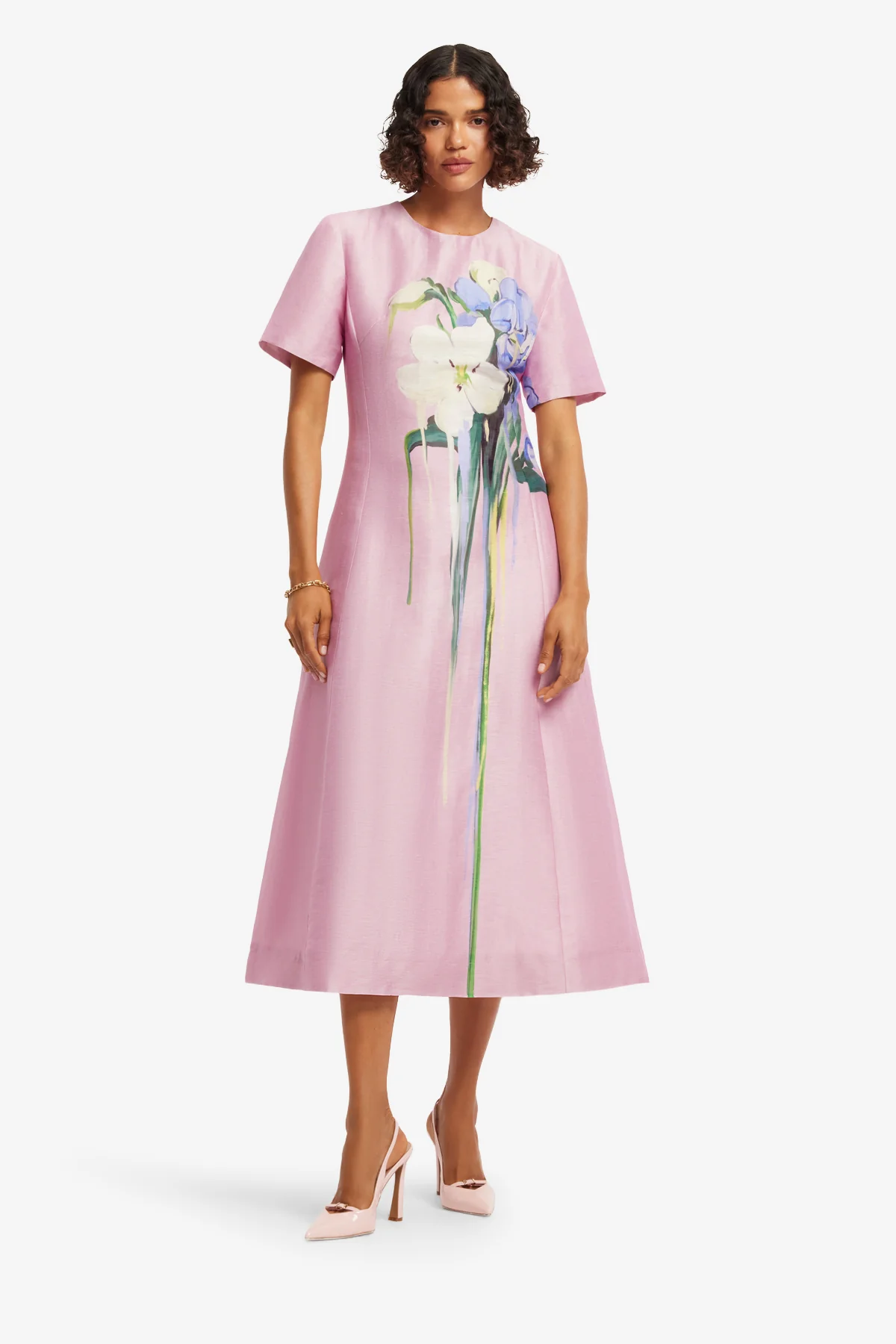 Leo Lin Caroline Short Sleeve Midi Dress - Bouquet Print in Pastel Pink - Image 2