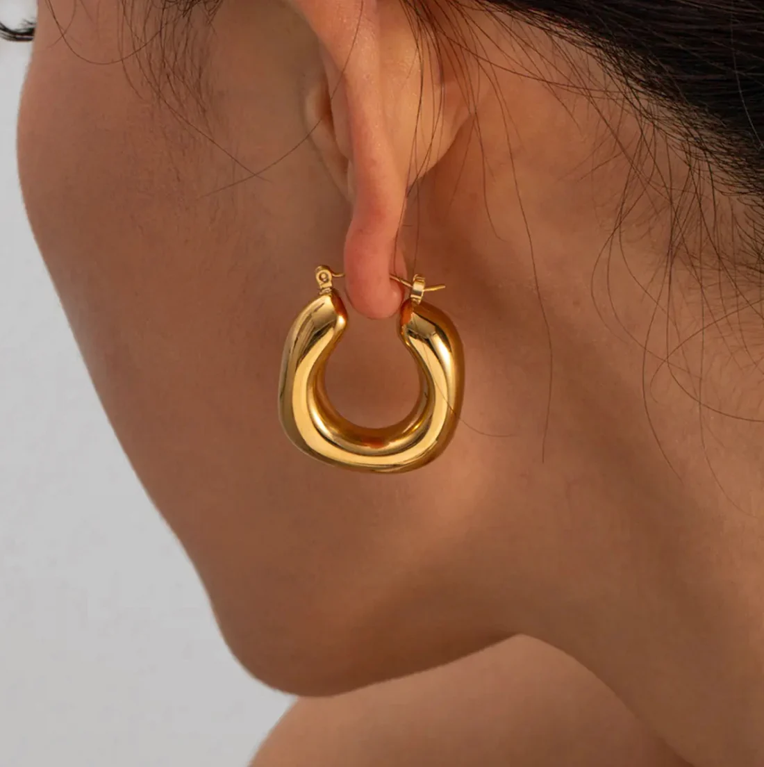 Love Her Charlotte Earrings - Gold - Image 3