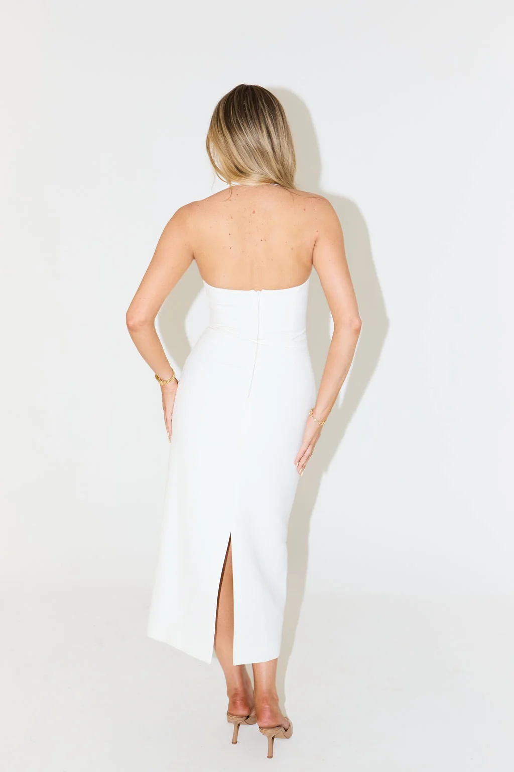 Odd Muse The Ultimate Muse Halter Neck Midi Dress - White - Image 5