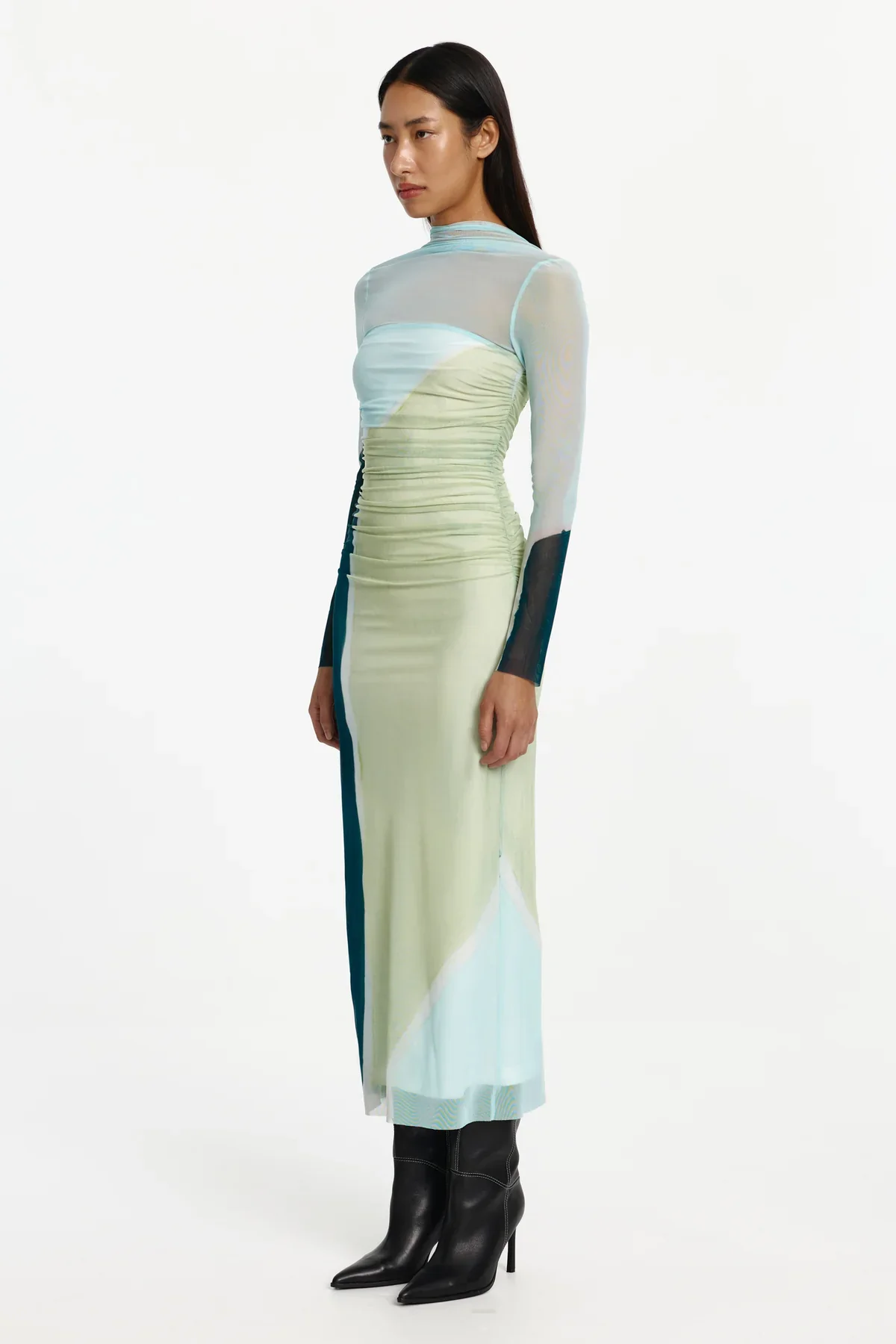 Significant Other Yusra Long Sleeve Midi Dress - Azurea Print - Image 2
