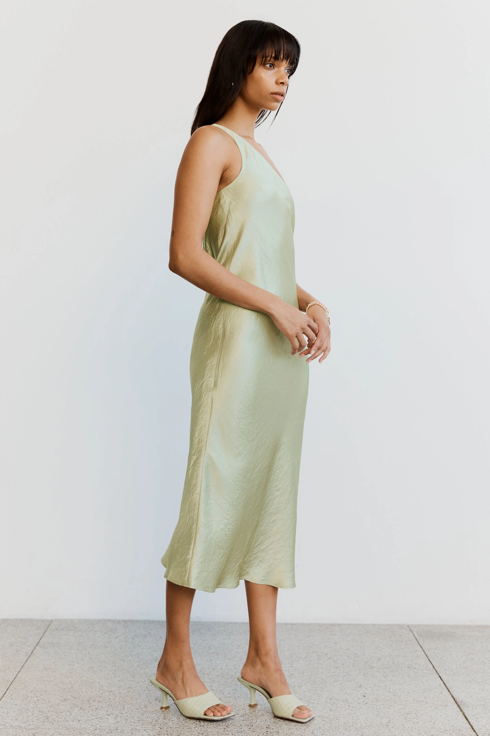 Third Form Crush Bias One Shoulder Midi Dress - Apple - Image 4